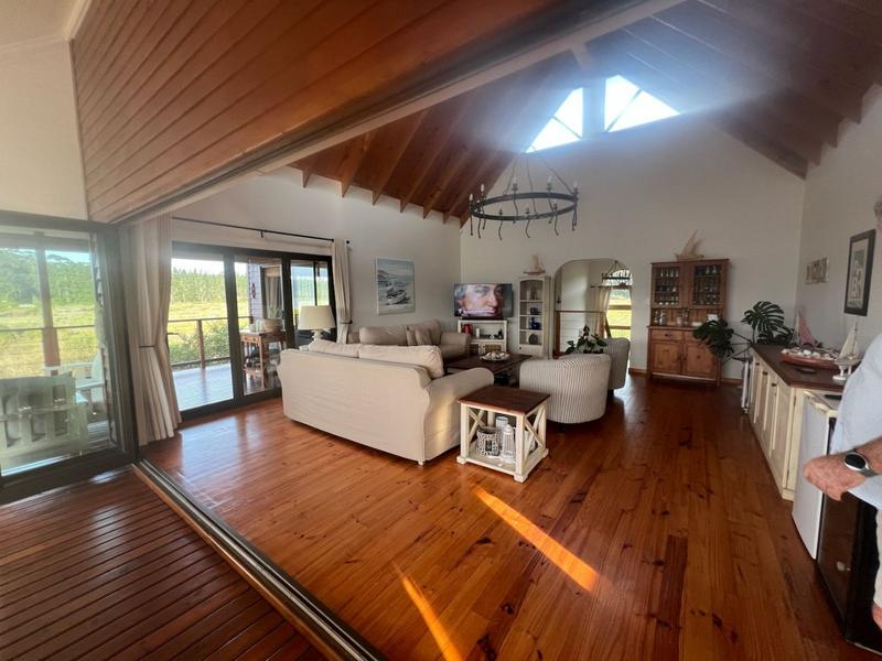 To Let 4 Bedroom Property for Rent in Sedgefield Rural Western Cape